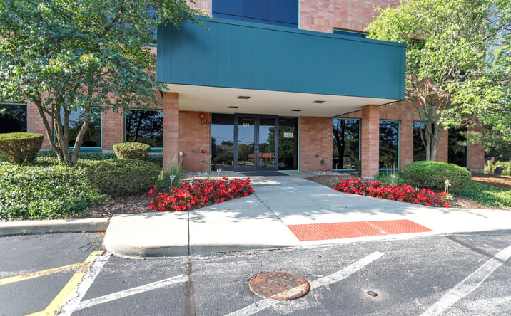 Pictures of Office property located at 101 W 22nd St., Suite 106, Lombard, IL 60148 for sales - image #1