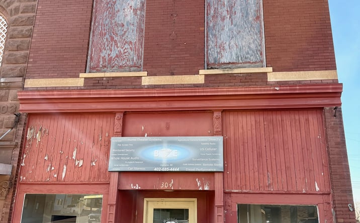 Pictures of Mixed Use, Retail property located at 304 N Oakland Ave, Oakland, NE 68045 for sales - image #1