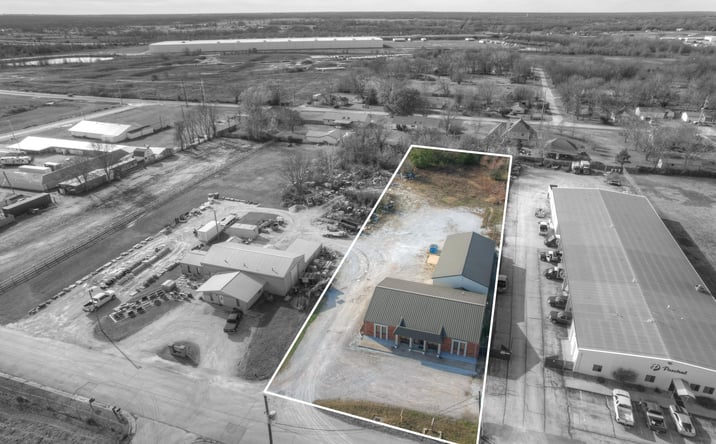 Pictures of Industrial, Mixed Use, Office property located at 2307 Missouri Ave, Carthage, MO 64836 for sales - image #1