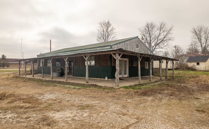 Pictures of Retail, Office property located at 402 2nd Street, Summersville, MO 65571 for sales - image #1
