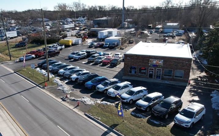 Pictures of Retail property located at 25W331 Lake Street, Roselle, IL 60172 for sales - image #1