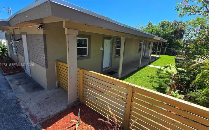 Pictures of Multifamily property located at 4000 Greenwood Ave, West Palm Beach, FL 33407 for sales - image #1