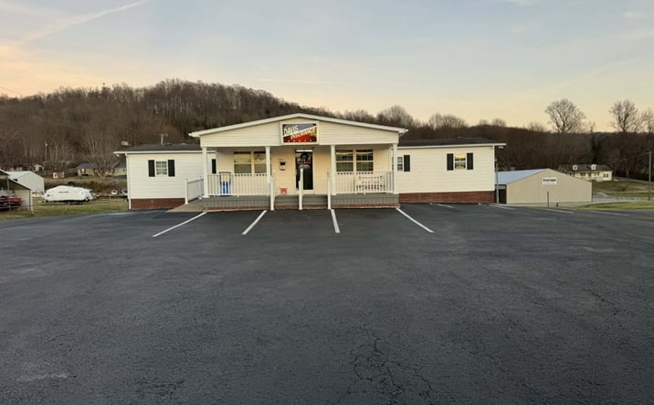 Pictures of Office property located at 2366 Business 127 N, Albany, KY 42602 for sales - image #1