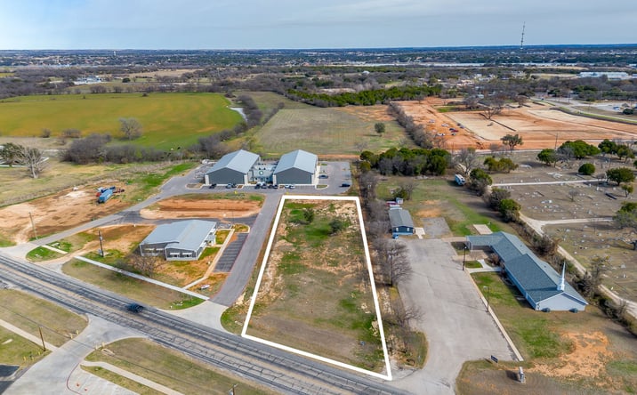 Pictures of Land property located at 900 Tucker Wy, Granbury, TX 76049 for sales - image #1