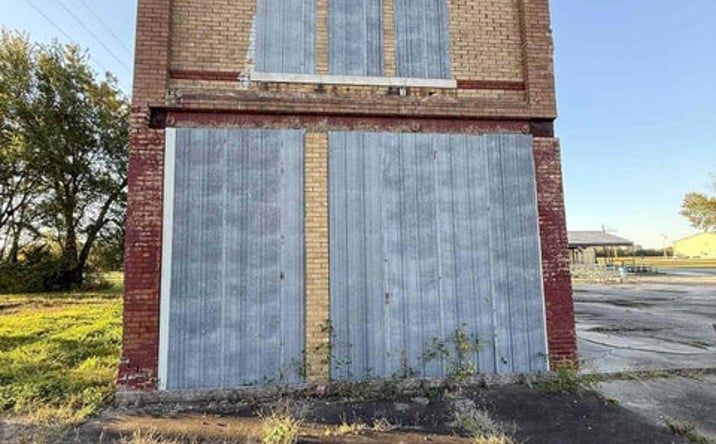 Pictures of Mixed Use, Multifamily, Office property located at 305 McClung Ave, West Mineral, KS 66782 for sales - image #1