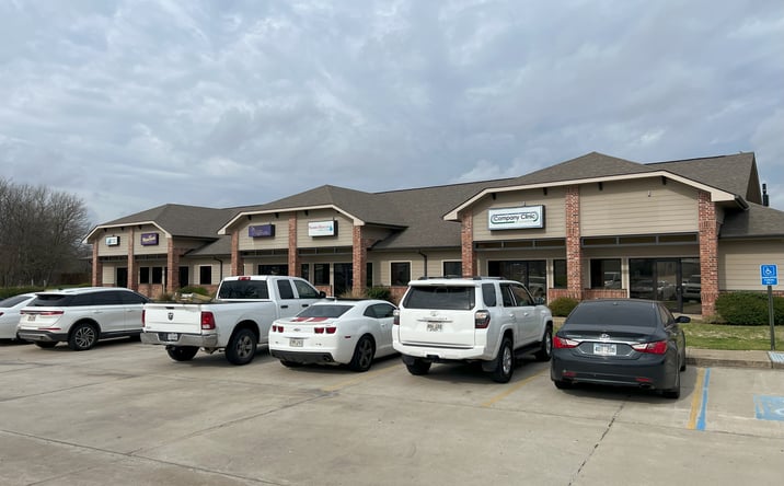 Pictures of Office, Retail property located at 5015 Shed Rd, Bossier City, LA 71111 for sales - image #1