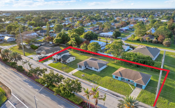 Pictures of Office property located at 565 Southeast Port Saint Lucie Boulevard, Port St. Lucie, FL 34984 for sales - image #1