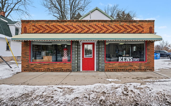 Pictures of Mixed Use property located at 200 W Midland Rd, Auburn, MI 48611 for sales - image #1