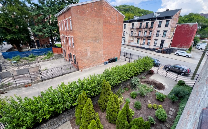 Pictures of Multifamily property located at 2035 Elm St, Cincinnati, OH 45202 for sales - image #1