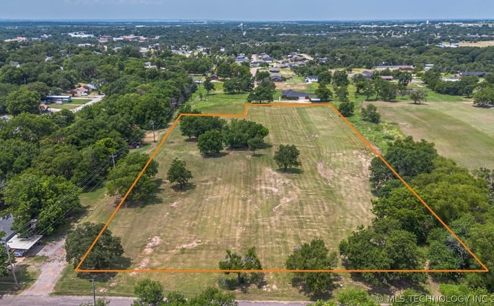 Pictures of Land property located at June Drive, Sulphur, OK 73086 for sales - image #1