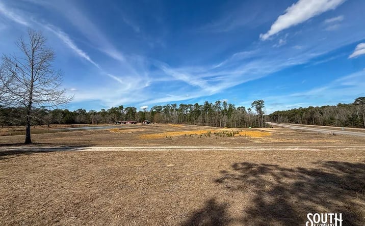 Pictures of Land property located at 2 Maison Reve Lane, 69647, MS 39401 for sales - image #1