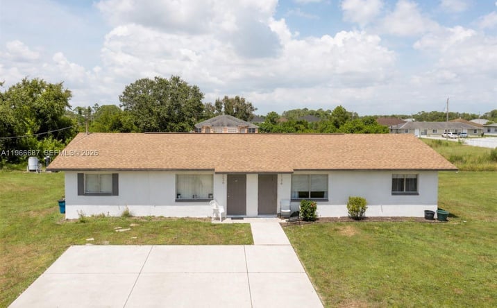 Pictures of Multifamily property located at 132/134 S Gordon, Lehigh Acres, FL 33973 for sales - image #1