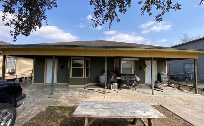 Pictures of Multifamily property located at 337 N Missouri Avenue, Mercedes, TX 78570 for sales - image #1