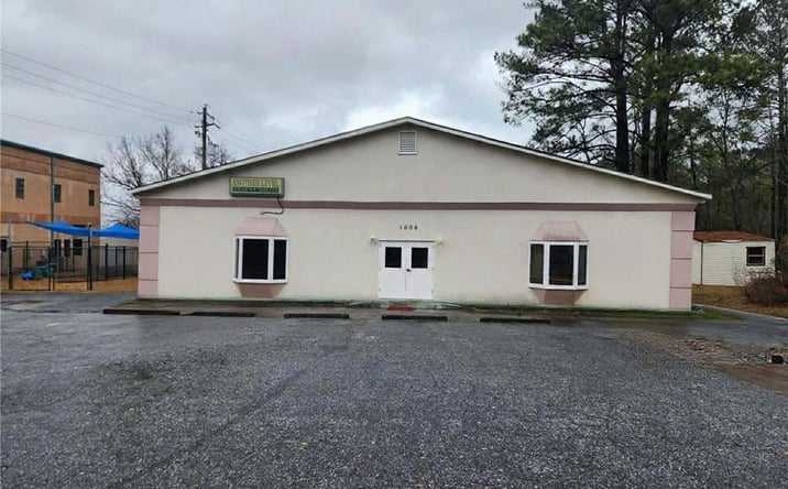 Pictures of Business for Sale, Office property located at 1006 Gatewood Drive, Phenix City, AL 36869 for sales - image #1