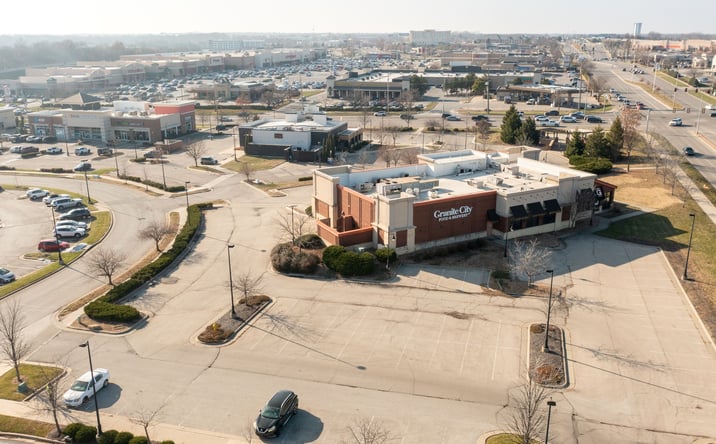Pictures of Retail property located at 15085 W 119th St, Olathe, KS 66062 for sales - image #1