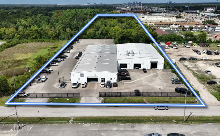Pictures of Industrial property located at 600 Dewalt St, Houston, TX 77037 for sales - image #1