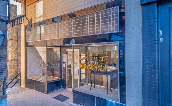 Pictures of Office, Retail property located at 101 E Van Buren Street, Woodstock, IL 60098 for sales - image #1