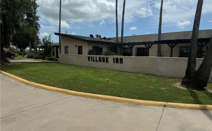 Pictures of Multifamily property located at 2612 S International Blvd, Weslaco, TX 78596 for sales - image #1