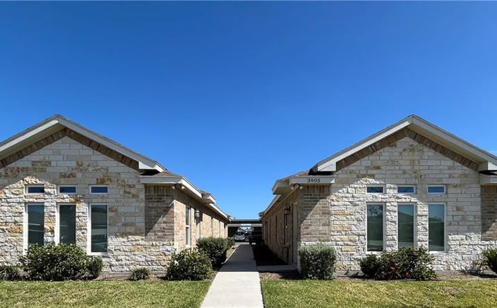 Pictures of Multifamily property located at 3905 Hawthorne Avenue, Edinburg, TX 78539 for sales - image #1