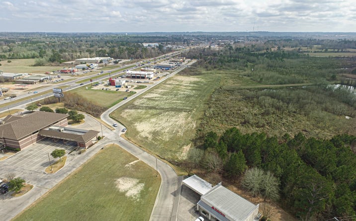 Pictures of Land property located at 1833 US-190, Livingston, TX 77351 for sales - image #1
