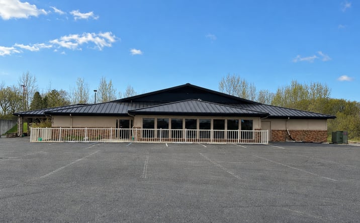 Pictures of Retail property located at 310 W Wendell Jacob Ave, Angola, IN 46703 for sales - image #1