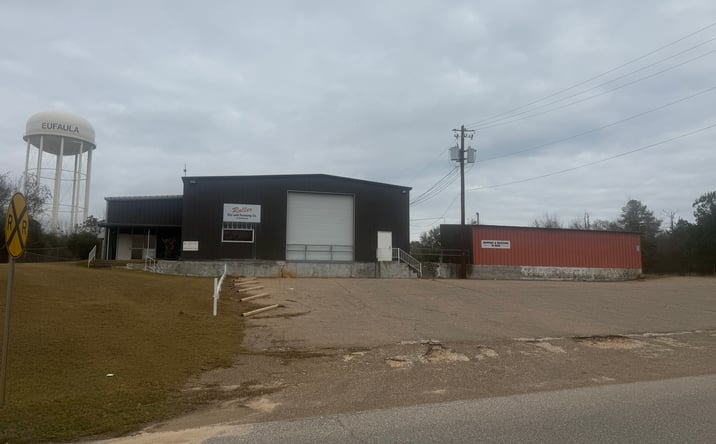 Pictures of Industrial property located at 107 Industrial Park Dr, Eufaula, AL 36027 for sales - image #1