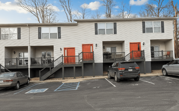 Pictures of Multifamily property located at 1136 W 17th St, Bloomington, IN 47404 for sales - image #1