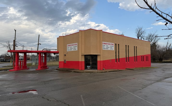 Pictures of Retail property located at 3140 Wilson Ave, Louisville, KY 40211 for sales - image #1