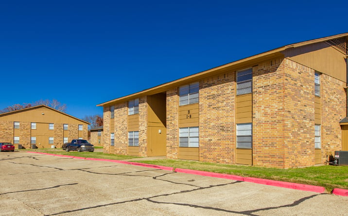 Pictures of Multifamily property located at 2307 Foster St, Bossier City, LA 71112 for sales - image #1