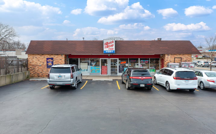 Pictures of Business for Sale, Retail property located at 427 E Palatine Road, Palatine, IL 60074 for sales - image #1