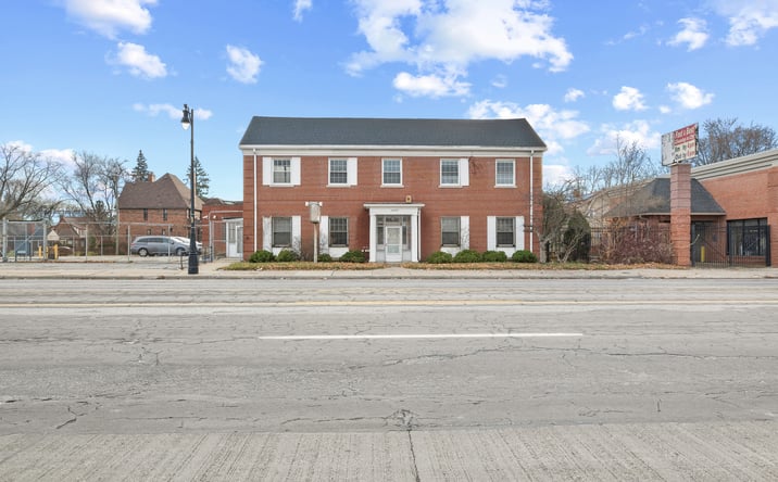 Pictures of Office property located at 16625 Grand River Ave, Detroit, MI 48227 for sales - image #1