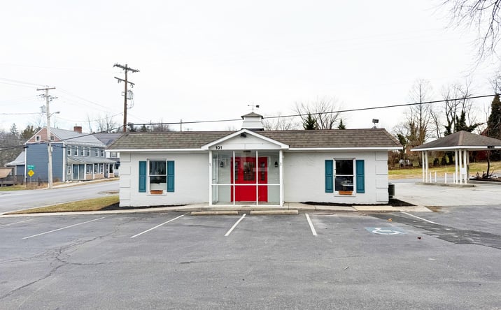 Pictures of Office, Retail property located at 101 E Main St, Hedgesville, WV 25427 for sales - image #1