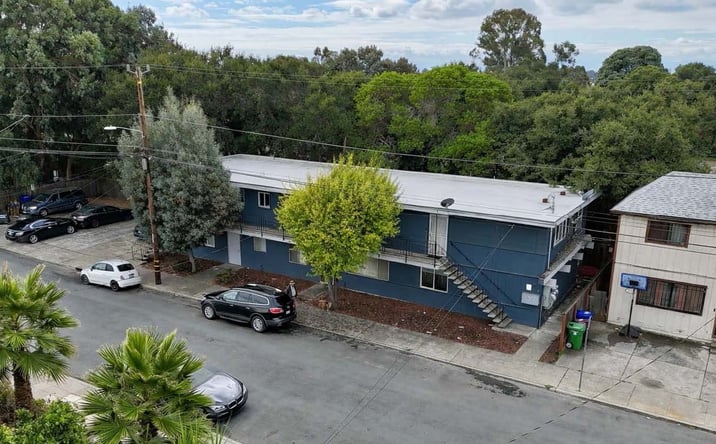 Pictures of Multifamily property located at 3257 Delaware St, Oakland, CA 94602 for sales - image #1