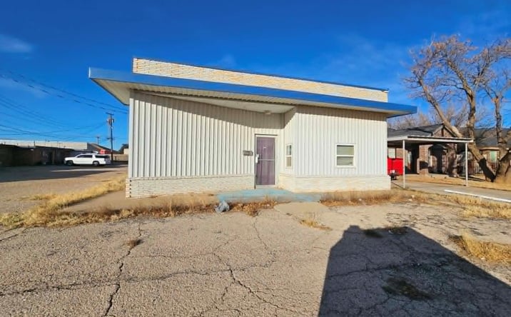 Pictures of Land property located at 305 NW 2nd St, Andrews, TX 79714 for sales - image #1