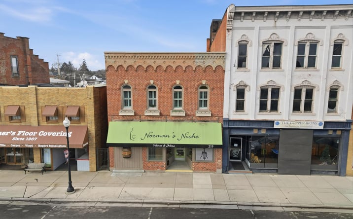 Pictures of Retail, Mixed Use property located at 219 S Sandusky Avenue, Bucyrus, OH 44820 for sales - image #1