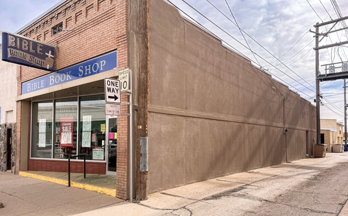 Pictures of Business for Sale, Retail property located at 14 E 16th St, Scottsbluff, NE 69361 for sales - image #1