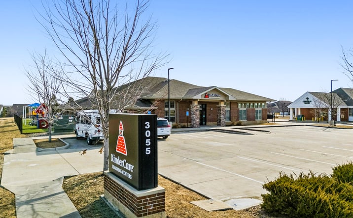 Pictures of Retail property located at 3055 N Ankeny Blvd, Ankeny, IA 50021 for sales - image #1
