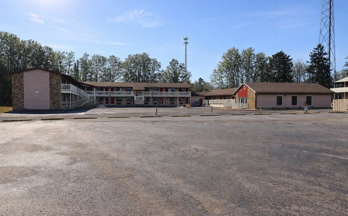 Pictures of Multifamily property located at 2137 Lincoln Way E, Wooster, OH 44691 for sales - image #1
