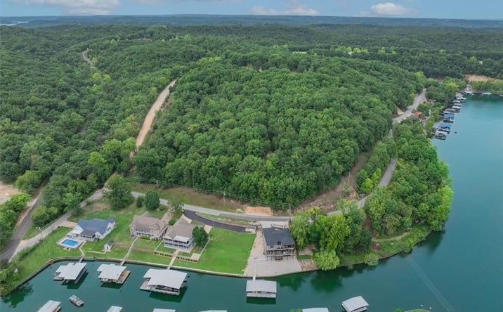 Pictures of Land, Multifamily property located at Mistwood Moorings on Mistwood Bluff Road, Camdenton, MO 65020 for sales - image #1