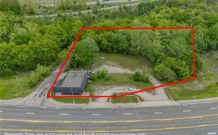Pictures of Business for Sale, Retail, Multifamily property located at 5347 Osage Beach Parkway, Osage Beach, MO 65065 for sales - image #1