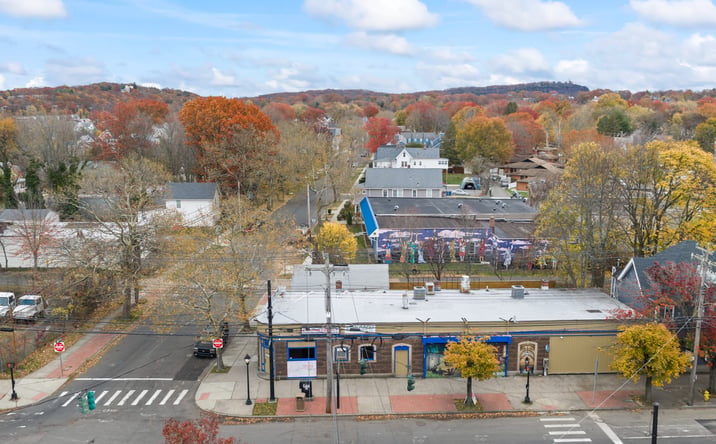 Pictures of Retail property located at 811 Dixwell Ave, Hamden, CT 06511 for sales - image #1