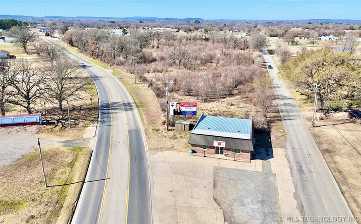 Pictures of Mixed Use property located at 1609 E Main Street, Stigler, OK 74432 for sales - image #1