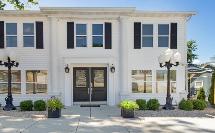 Pictures of Hospitality property located at 110 Mc Lean Ave, Cotter, AR 72626 for sales - image #1