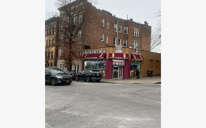 Pictures of Multifamily property located at 20 West Rooselt Square, Mt. Vernon, NY 10550 for sales - image #1