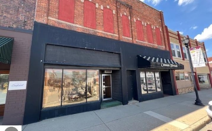 Pictures of Special Purpose property located at 109 N Mill Street, St Louis, MI 48880 for sales - image #1