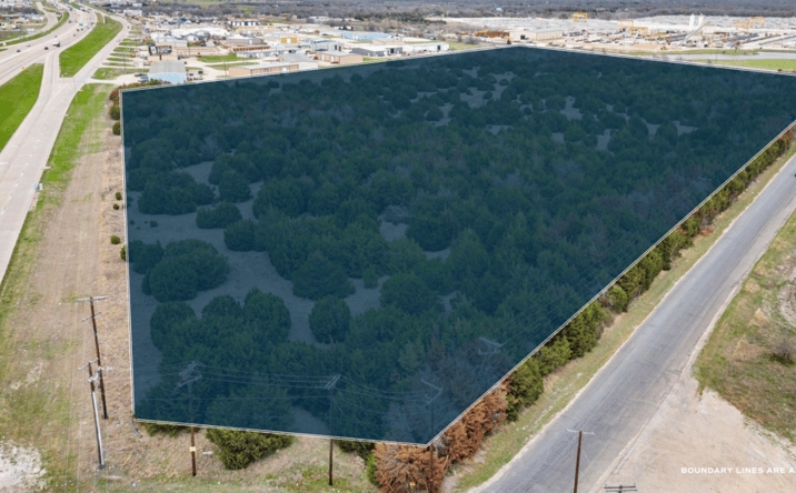 Pictures of Land property located at 27.65 Acres on S IH35, Elm Mott, TX 76640 for sales - image #1