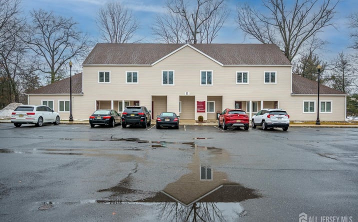 Pictures of Office property located at 11 Clyde Road, Franklin Twsp, NJ 08873 for sales - image #1