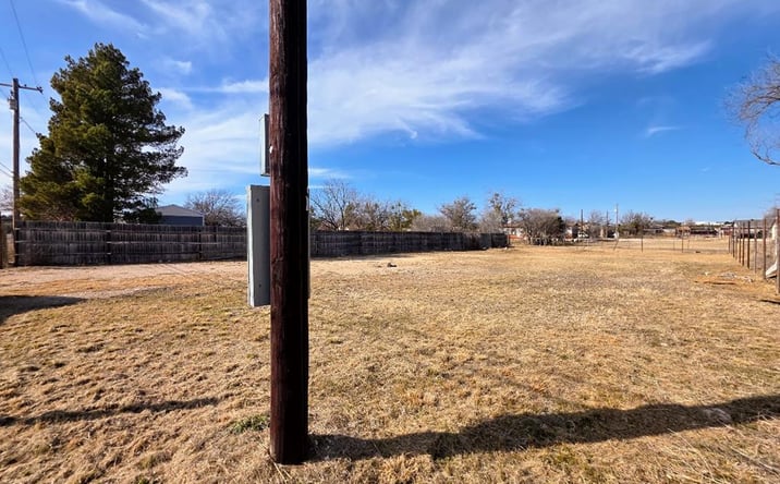 Pictures of Land property located at 504 W Oak Ave, Mertzon, TX 76941 for sales - image #1