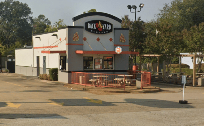Pictures of Retail property located at 5091 Park Ave, Memphis, TN 38117 for sales - image #1
