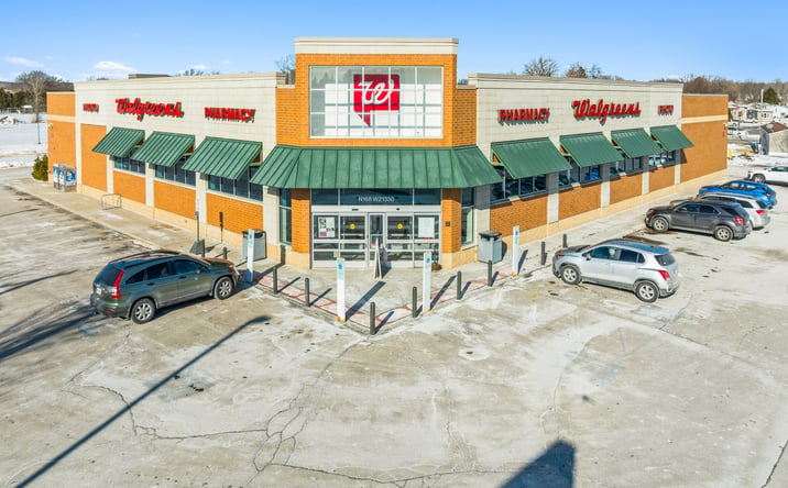 Pictures of Retail property located at N168w21330 Main St, Jackson, WI 53037 for sales - image #1